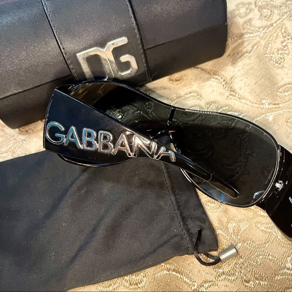 Dolce & Gabbana Full Logo On Side Frames Sunglasses early 2000’s or late 90’s. - Picture 2 of 9